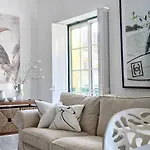 Stylish 3 Bedroom Close To The מונטה גורדו