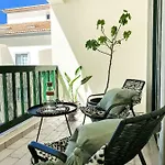 דירה Stylish 3 Bedroom Close To The