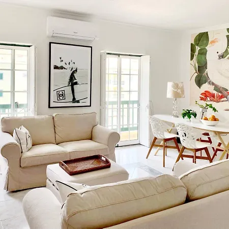 Stylish 3 Bedroom Close To The モンテ・ゴルド