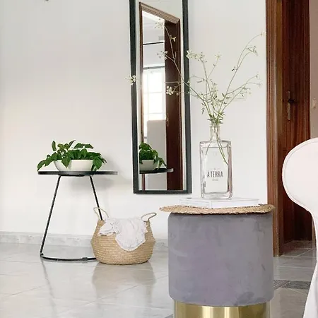 Stylish 3 Bedroom Close To The Appartamento *