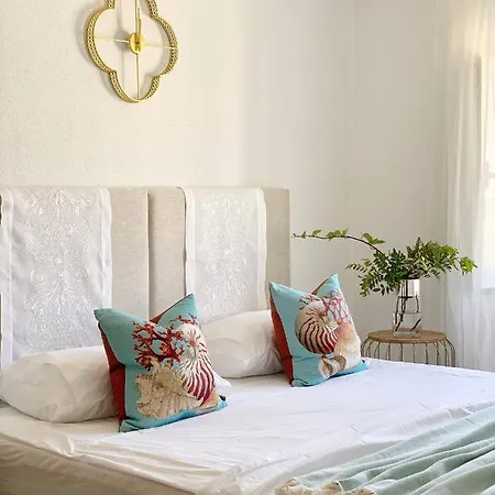 Stylish 3 Bedroom Close To The * Monte Gordo