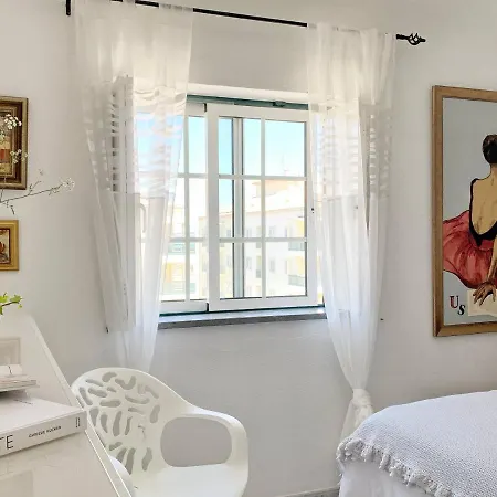 Stylish 3 Bedroom Close To The