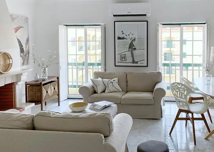 Stylish 3 Bedroom Close To The Monte Gordo