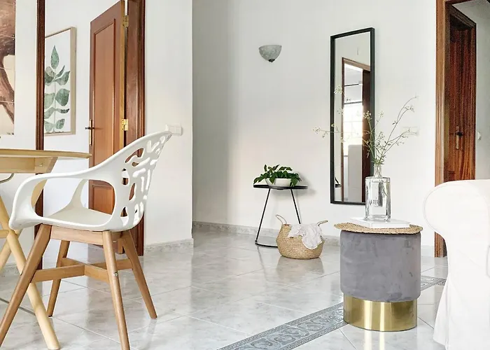 Stylish 3 Bedroom Close To The Monte Gordo