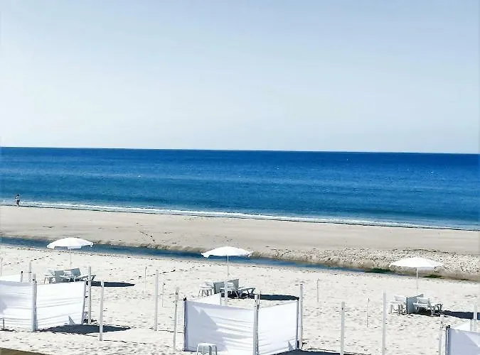 Stylish 3 Bedroom Close To The Apartamento *